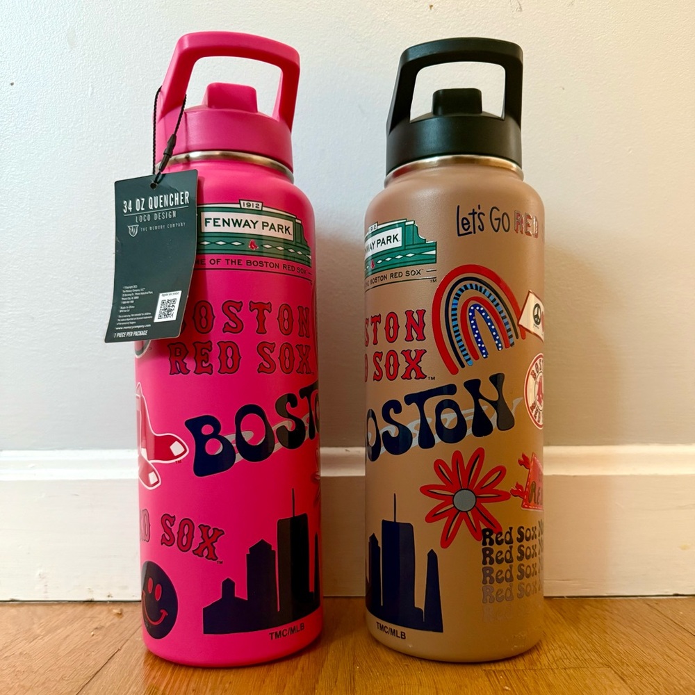 NWT Boston Red Sox Water Bottles (2)